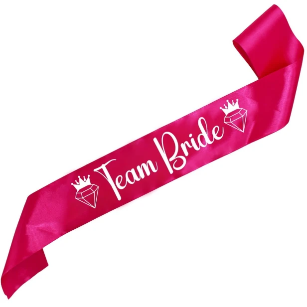 Rozowa szarfa Team Bride z diamentem - bialy nadruk