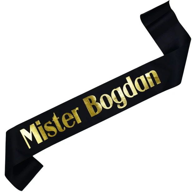 Szarfa czarna Mister + dowolne imie - zloty nadruk